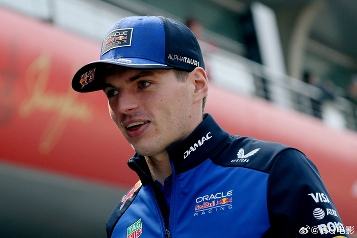 维斯塔潘现身上海国际赛车场备战2026F1中国大奖赛|体育比赛_新浪娱乐_新浪新闻