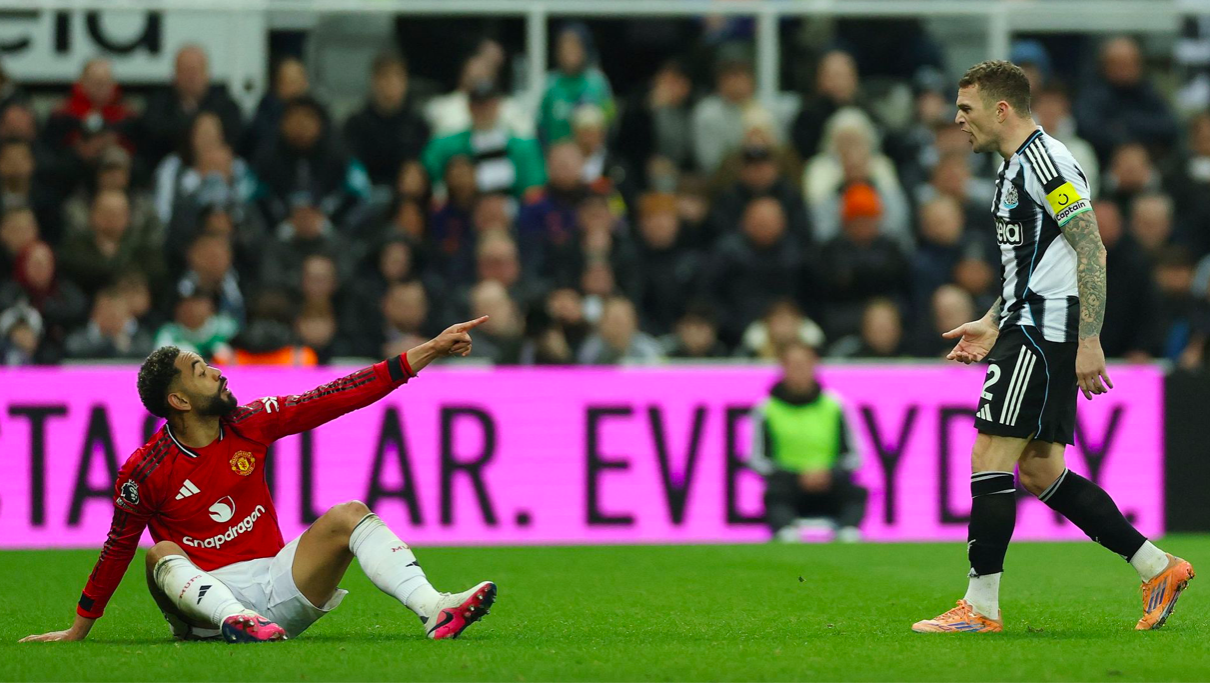 开yun体育平台官网入口登录-2-1!7.2亿豪门11打10 却惨遭绝杀 11轮不败终结 创95年耻辱纪录