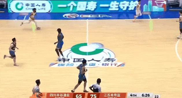 开云体育app下载入口-庞峥麟底角接球三分投进，目前15中7砍下19分1篮板4助攻1抢断